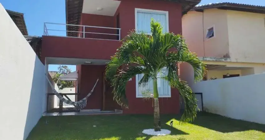 Sobrado para venda tem 140 metros quadrados com 3 quartos