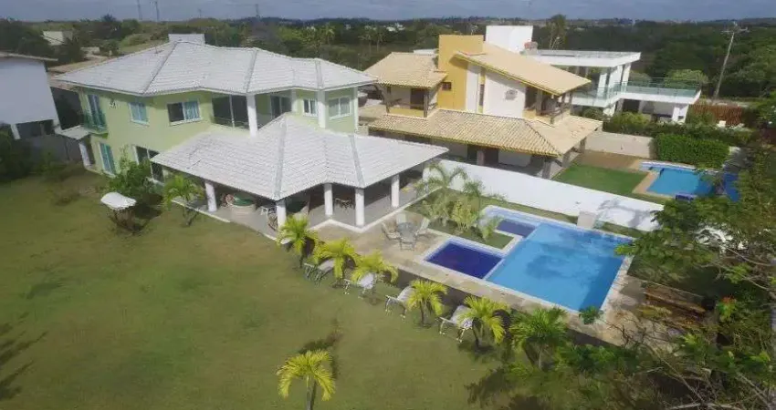 Luxuosa casa à venda tem 420 m2 com 8/4 em Guarajuba (Monte Gordo) - Camaçari - BA