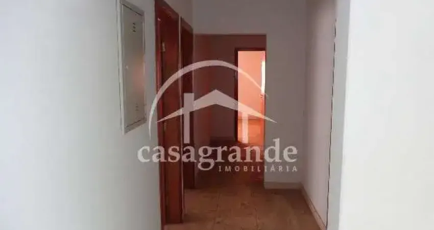 Casa comercial com 1 sala para alugar no Centro, Uberlândia 