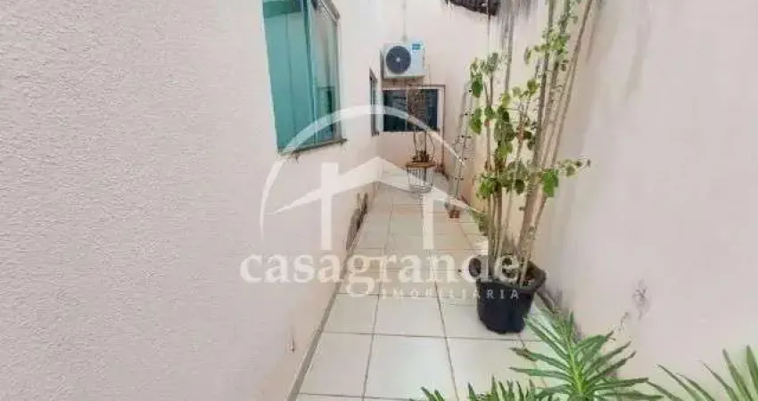 Casa com 3 quartos para alugar na Cidade Jardim, Uberlândia 