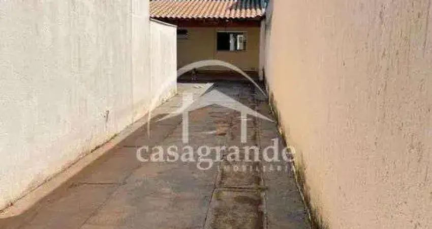 Casa com 3 quartos à venda no Lagoinha, Uberlândia 