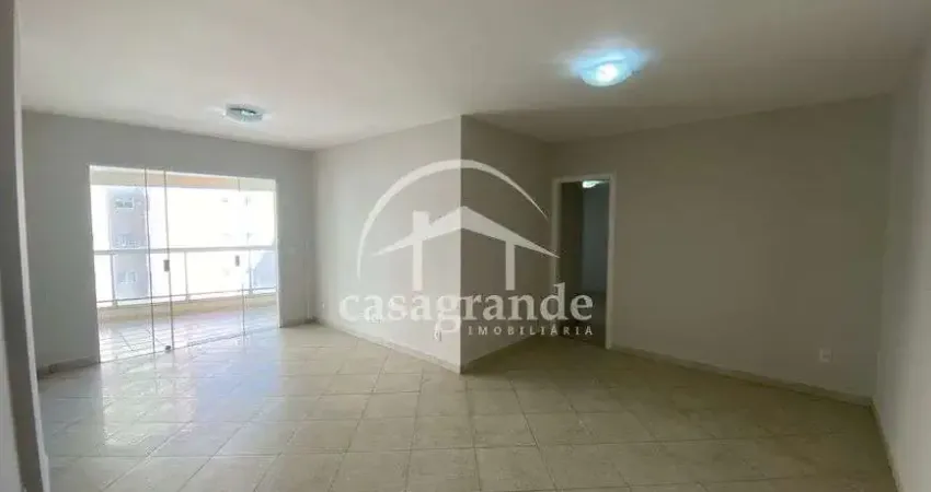 Apartamento com 3 quartos para alugar no Centro, Uberlândia 