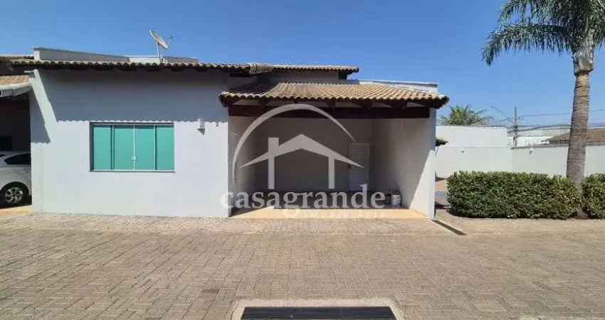 Casa em condomínio fechado com 3 quartos para alugar no Alto Umuarama, Uberlândia 