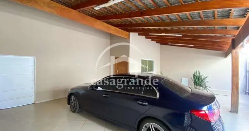 Casa com 3 quartos para alugar no Nova Uberlândia, Uberlândia 
