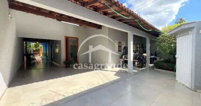 Casa com 3 quartos à venda no Santa Mônica, Uberlândia 