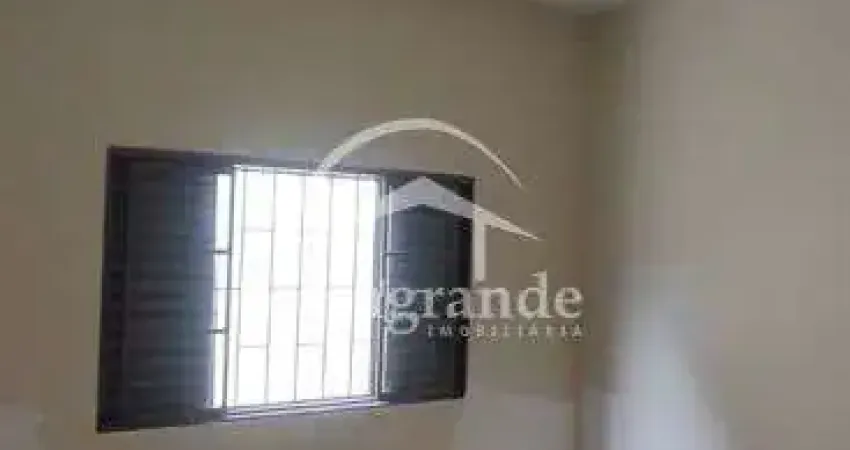 Casa com 3 quartos para alugar no Lagoinha, Uberlândia