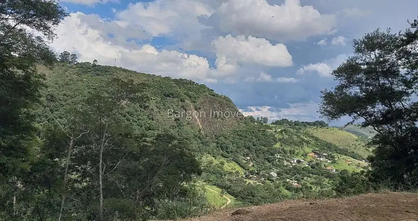 Terreno a venda com 1.540 metros quadrados no Condomínio Estrada Real em Juiz de Fora