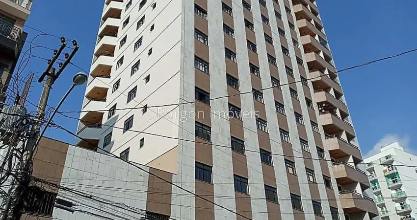 Apartamento 4 quartos sendo 1 suíte a venda no Bairro São Mateus em Juiz de Fora