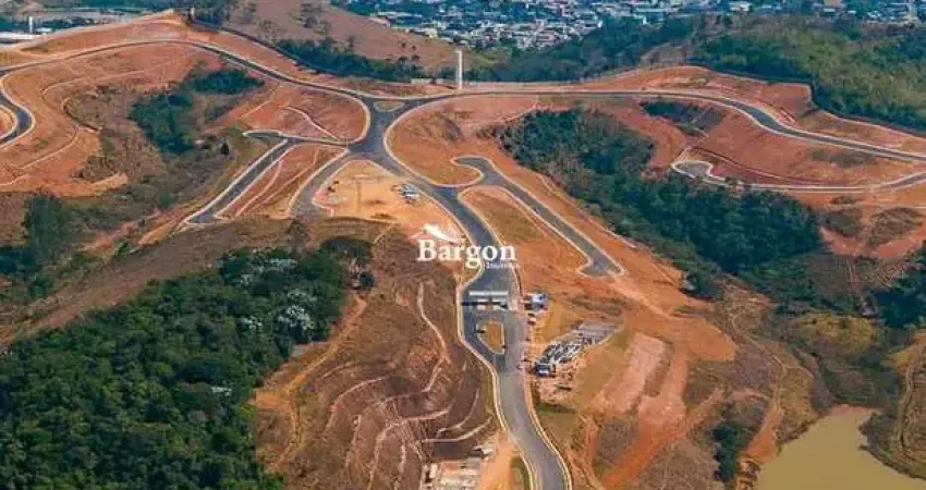 Lote com 300 m² a venda no Condomínio Tambore Juiz de Fora