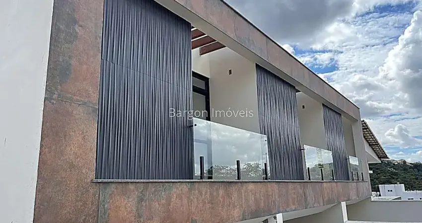 Casa duplex de 3 quartos a venda no Bairro Recanto da Mata em Juiz de Fora