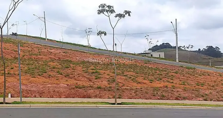 Excelente terreno de Alto Padrão com 324 metros quadrados a venda no Condomínio Estrela Alta em Juiz de Fora