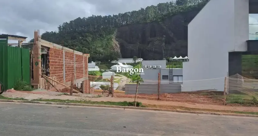 Lote plano com 330,39 metros quadrados a Venda no Condomínio Estrela Alta em Juiz de Fora MG