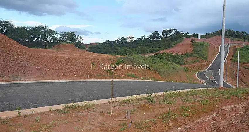 Excelente lote plano com 460 metros quadrados a venda no Condomínio Reserva Salvaterra em Juiz de Fora