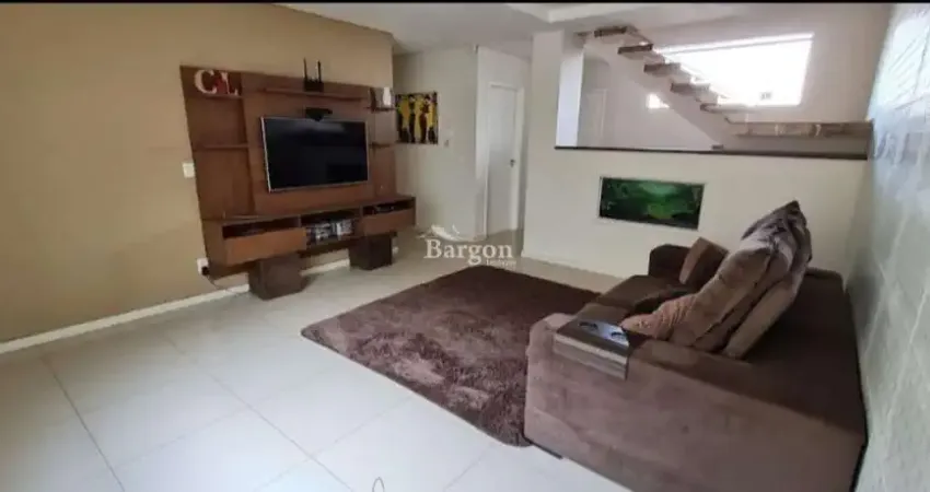 Casa duplex 2 suítes a venda no Bairro Fontesville II em Juiz de Fora