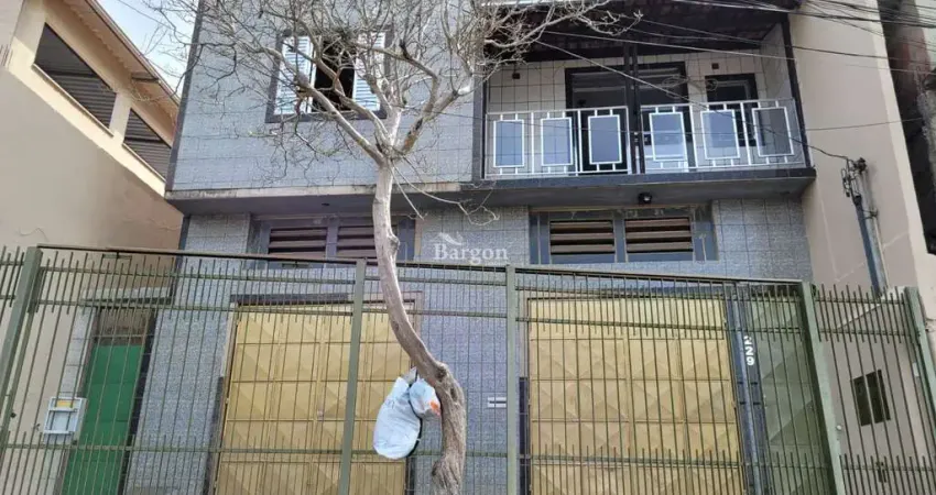 Sobrado com 3 quartos a venda no Bairro Santa Cecilia em Juiz de Fora