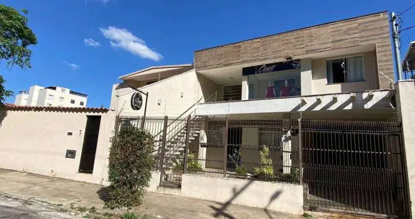Casa de 6 quartos a venda no Bairro Bairu em Juiz de Fora