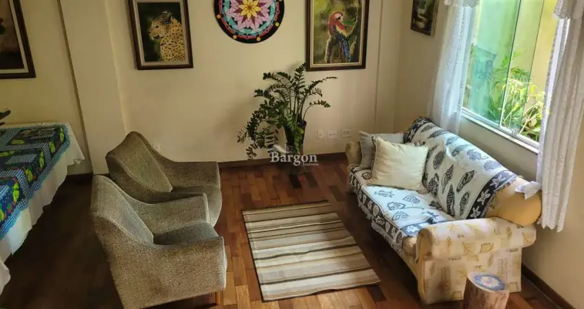 Casa duplex com 3 quartos sendo 1 suíte a venda no Condomínio Residencial Alto dos Pinheiros em Juiz de Fora