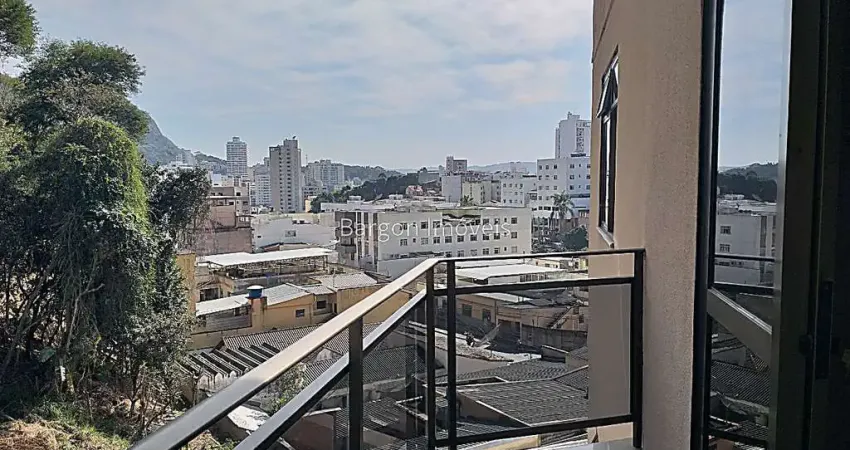 Cobertura 2 quartos sendo 1 suíte para venda no Bairro Santa Cecilia em Juiz de Fora