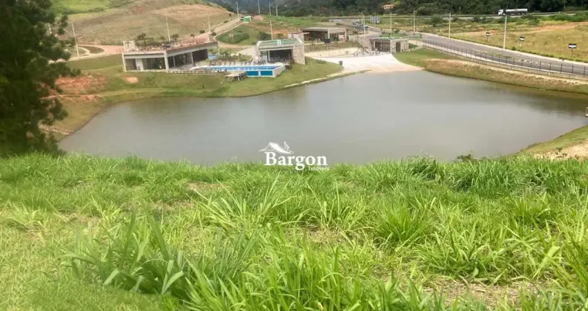 Lote com 322 metros quadrados a venda no Condomínio Estrela do Lago em Juiz de Fora