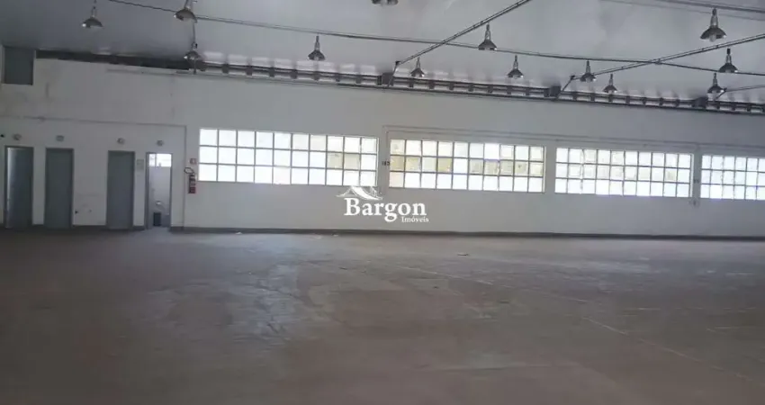Predio comercial com 2.500 m² a venda no Bairro Poço Rico em Juiz de Fora