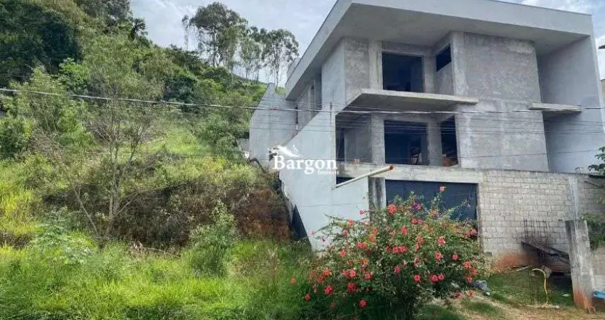 Terreno com 316m² a venda no Bairro São Carlos em Juiz de Fora