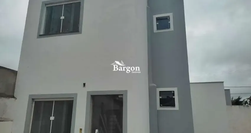 Casa Duplex com 2 quartos e área externa a venda no Residencial Renascença em Juiz de Fora