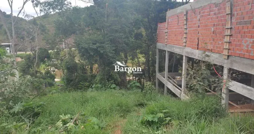 Terreno com 554 metros quadrados em Condomínio fechado a venda no Bairro Salvaterra em Juiz de Fora