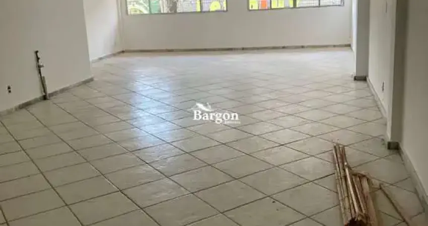 Loja comercial com 220m² para locação no centro de juiz de fora