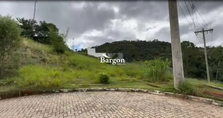 Terreno com 450,84 metros quadrados em condomínio fechado a venda no bairro salvaterra em juiz de fora