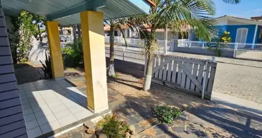 Casa à venda no bairro Zona Sul - Balneário Rincão/SC