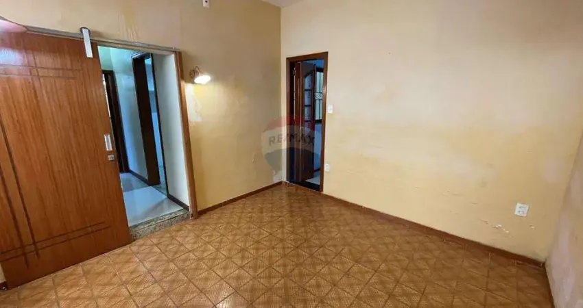 Casa com 2 quartos à venda na Rua Capitão Macieira, 260, Madureira, Rio de Janeiro