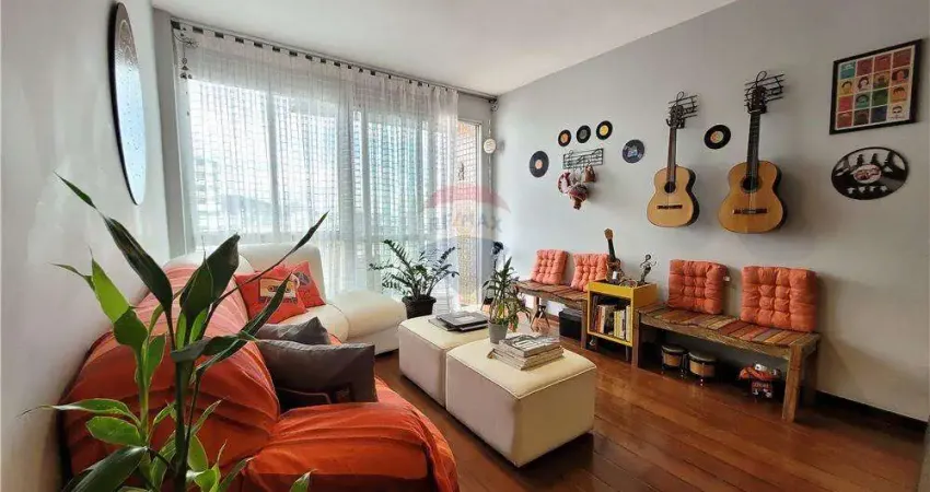 Apartamento com 3 quartos, e vista panorâmica para a Praça Varnhagen!