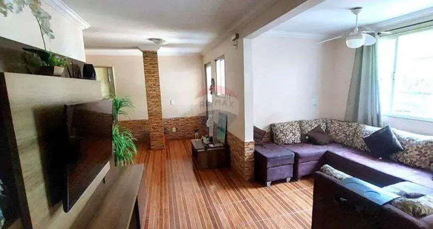 Duas belas casa , preço único, 423m2,  no centro da Taquara, próximo ao Restaurante Jiló na Manteiga .
