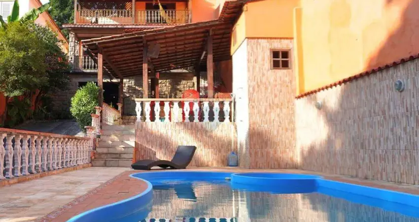 Casa com 4 quartos à venda, 509 m² por R$ 1.100.000 - Tanque - Rio de Janeiro.