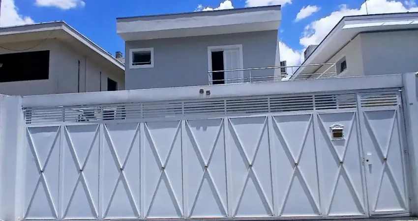 CASA A VENDA COM 250 M² - ALTO DA BOA VISTA - 4 DORMITORIOS E 3 VAGAS
