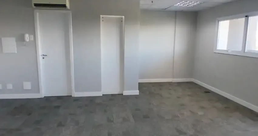 80 m² a 200 metros da estacao socorro do trem da cptm - predio com 99% de ocupacao