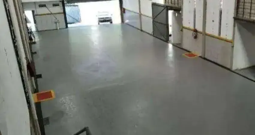 Galpão Industrial para Locação com 545 m² por apenas R$ 14.500,00 - Cotia