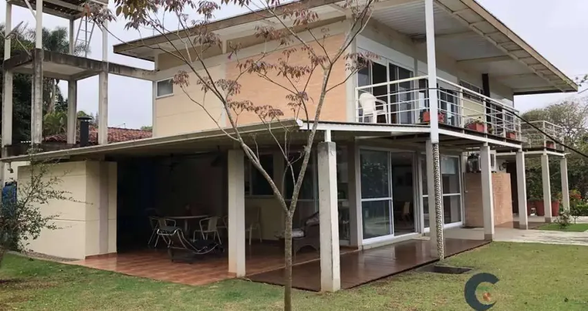 Linda Casa com 3 dormitórios à venda, 344 m² por R$ 1.595.000,00!