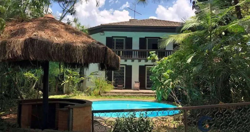 Casa rústica imponente com 3 suítes, muito lazer! 698 m² - venda/aluguel!