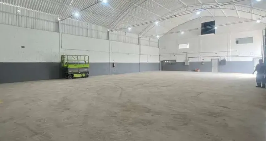 Galpão reformado - 800m2 por apenas r$ 18.000,00 - jd colibri