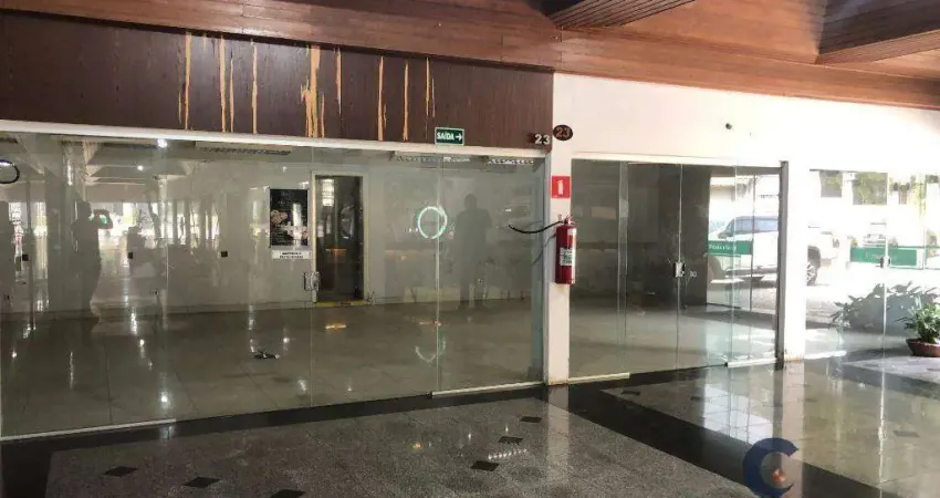 Sala comercial com 3 salas para alugar na Rua José Félix de Oliveira, Vila Santo Antônio, Cotia