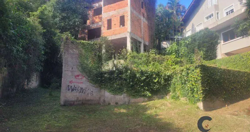 Casa com obra inacabada 514m2 excelente oportunidade no cond. palos verdes