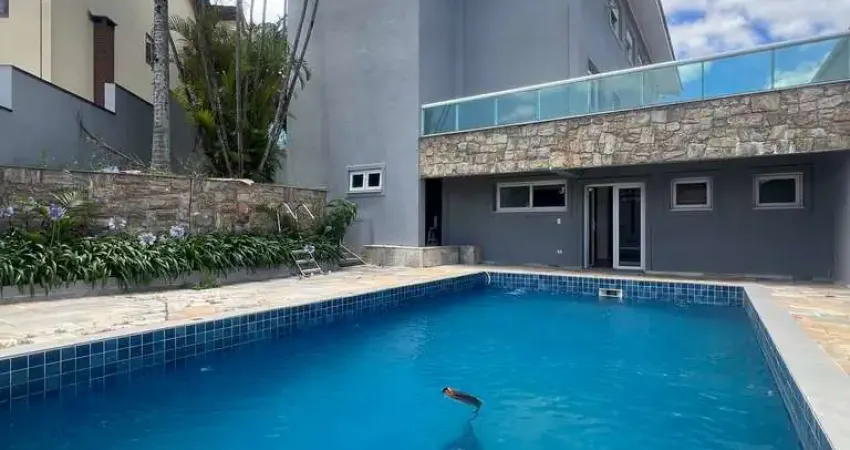 Casa com 4 dormitorios, closet, planejados, piscina, área gourmet - sp2