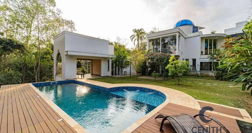 Casa com 260m2, 02 dormitórios, lazer, churrasqueira, piscina em condomínio