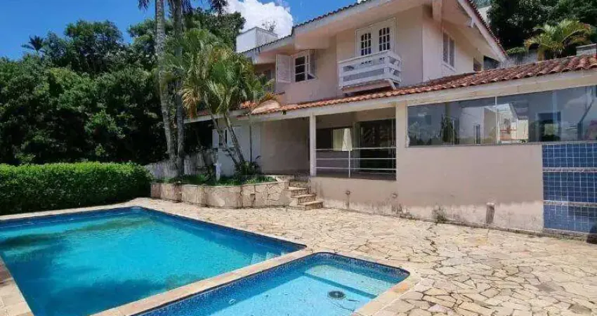 Casa com 5dorms/3sts, gourmet, edícula, planejados, closet! 558 m²