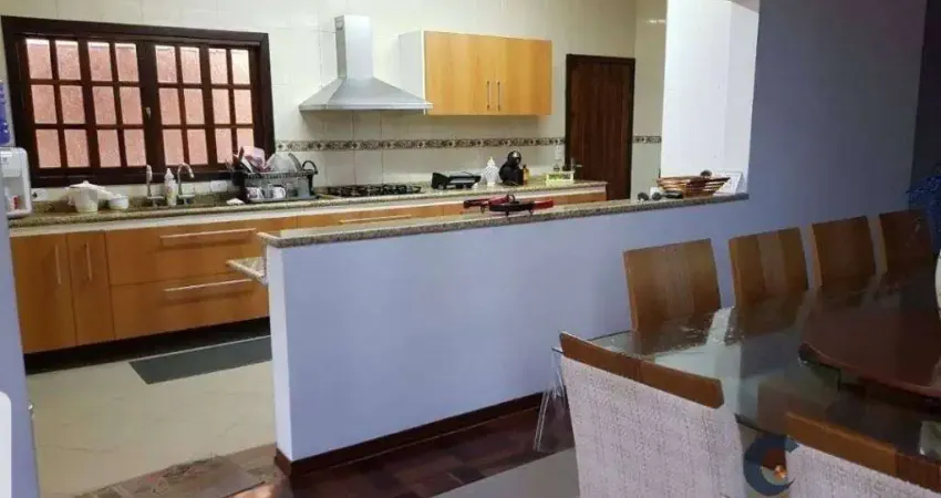 Casa a venda 4 dormitorios/2suítes, 300m2 em condomínio nova paulista