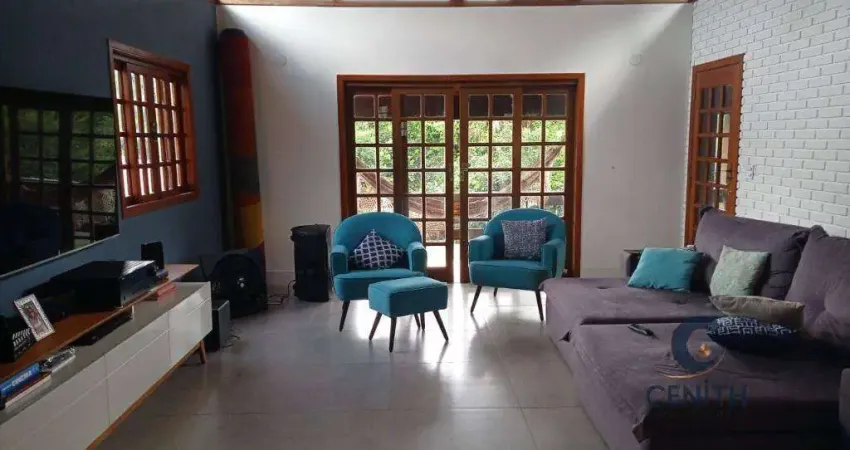 Linda casa térrea avarandada com área de lazer completa – conforto e espaço