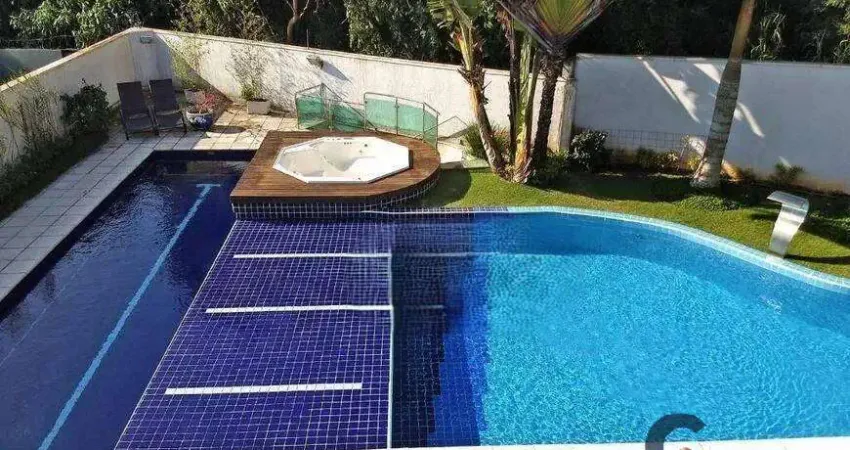 Residência impecável com 5 suítes e área de lazer completa – 500m²