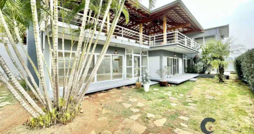 Casa com arquitetura italiana moderna à venda – granja viana, cotia/sp