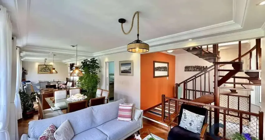 Linda casa com living integrado, 3 dorms planejados e excelente acabamento!